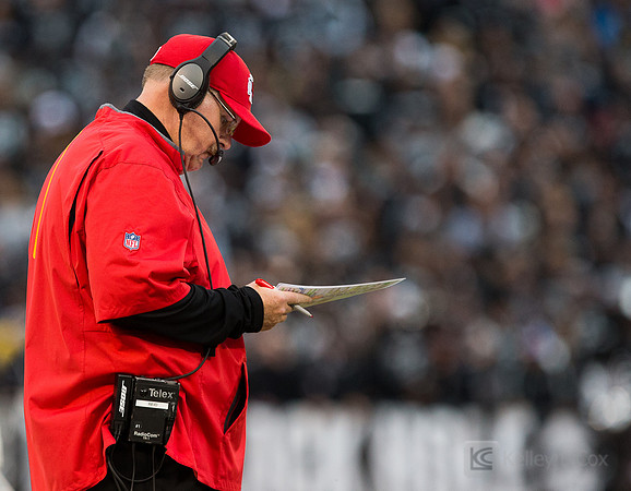 NFL: Kansas City Chiefs at Oakland Raiders