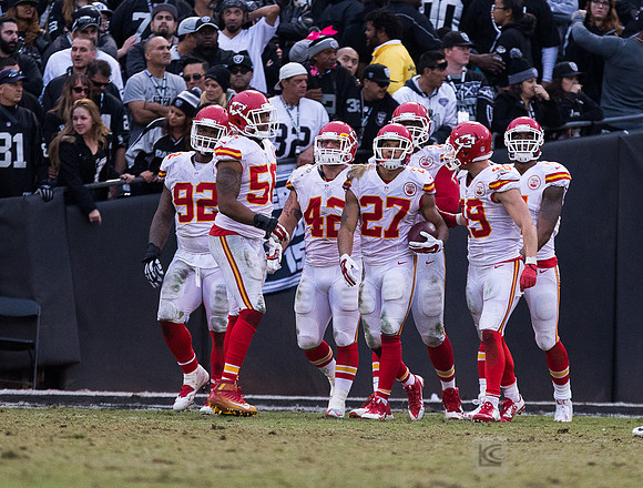 NFL: Kansas City Chiefs at Oakland Raiders