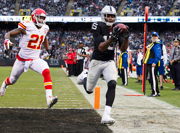 NFL: Kansas City Chiefs at Oakland Raiders