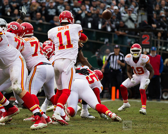 NFL: Kansas City Chiefs at Oakland Raiders
