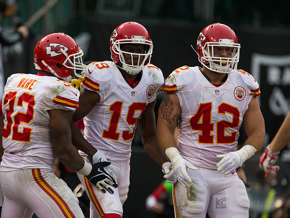 NFL: Kansas City Chiefs at Oakland Raiders