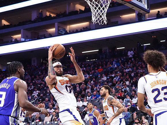 NBA: Phoenix Suns at Sacramento Kings