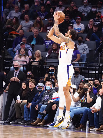 NBA: Phoenix Suns at Sacramento Kings