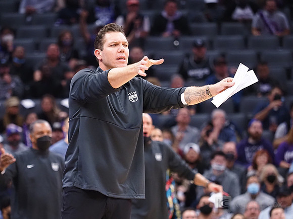 NBA: Phoenix Suns at Sacramento Kings