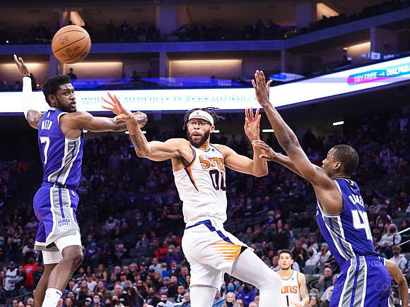 NBA: Phoenix Suns at Sacramento Kings