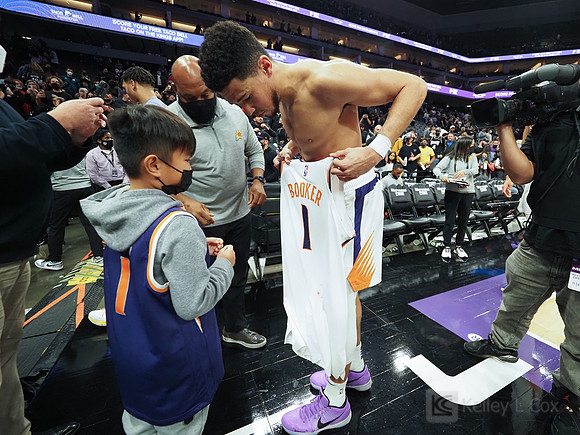 NBA: Phoenix Suns at Sacramento Kings
