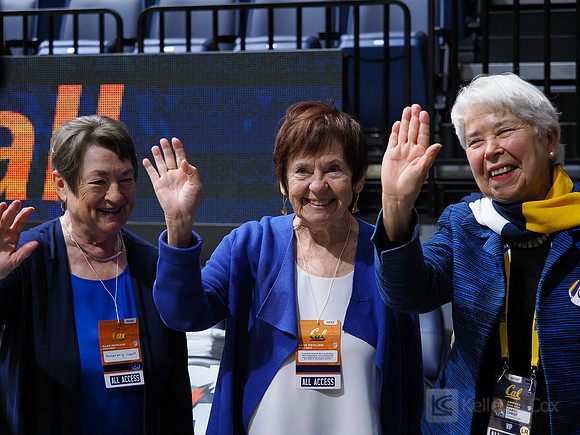 Honorary Coaches, Carol Christ