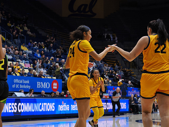 McKayla Williams (24), Claudia Langarita (22)
