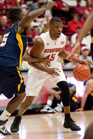 NCAA MEN'S BASKETBALL 2010 - Dec 12 - UC Riverside at Stanford