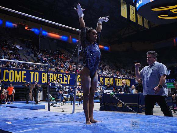 eMjae Frazier