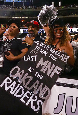 NFL: Denver Broncos at Oakland Raiders