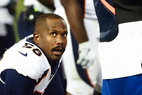 NFL: Denver Broncos at Oakland Raiders