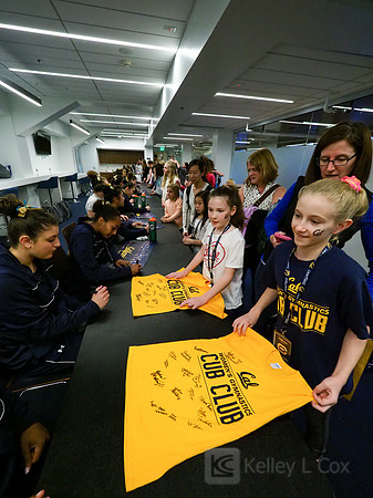 Fan Autographs