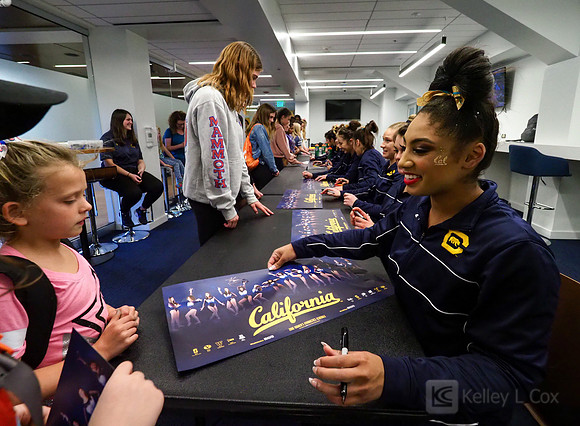 Fan Autographs