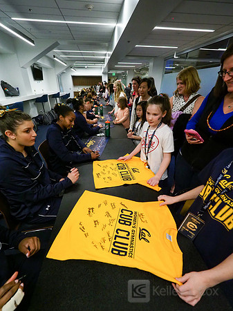 Fan Autographs