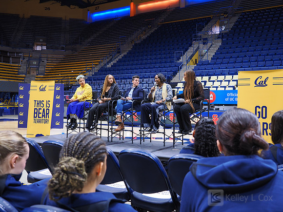 Layshia Clarendon, Haley Jones, Jamila Wideman, Charmin Smith, Ros Gold-Onwude