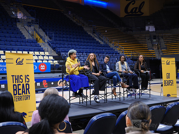Layshia Clarendon, Haley Jones, Jamila Wideman, Charmin Smith, Ros Gold-Onwude