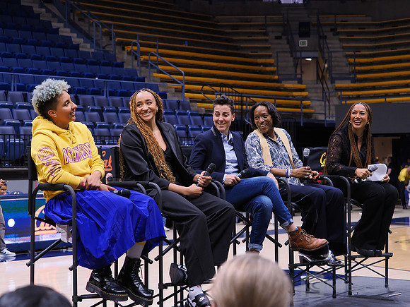 Layshia Clarendon, Haley Jones, Jamila Wideman, Charmin Smith, Ros Gold-Onwude