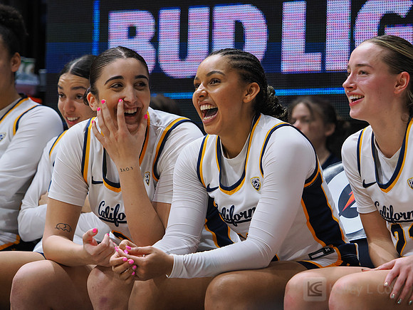 Claudia Langarita (22), Lulu Laditan-Twidale (10), Mia Mastrov (21)