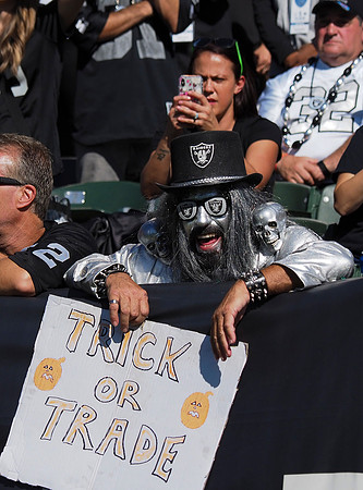 NFL: Indianapolis Colts at Oakland Raiders