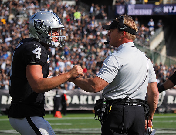 NFL: Indianapolis Colts at Oakland Raiders