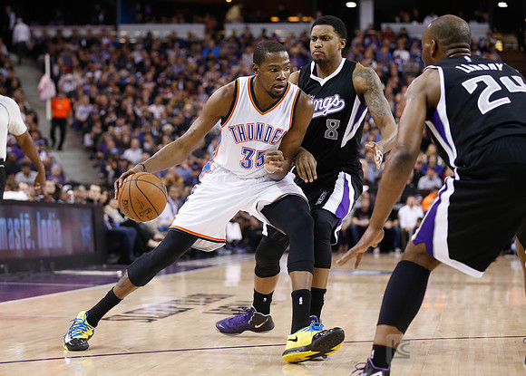 NBA: Oklahoma City Thunder at Sacramento Kings