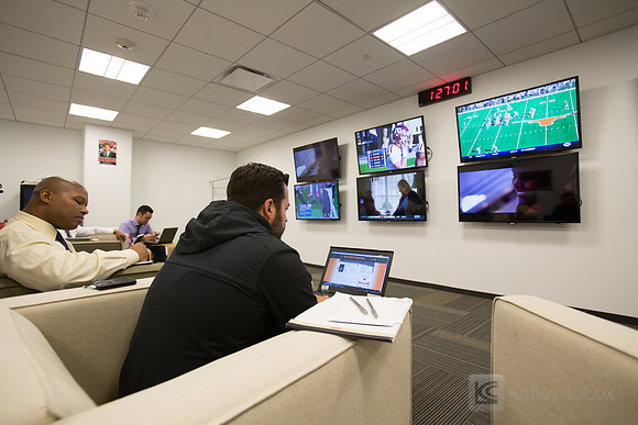 Pac12 Touchdown Room