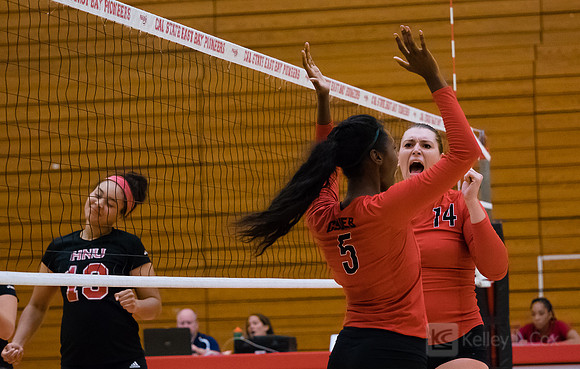CSUEB Volleyball v Holy Names