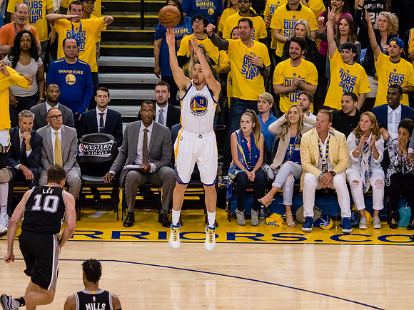 NBA: Playoffs-San Antonio Spurs at Golden State Warriors