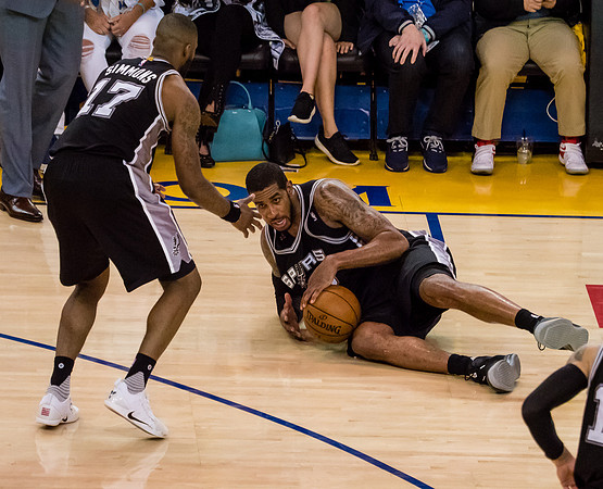 NBA: Playoffs-San Antonio Spurs at Golden State Warriors