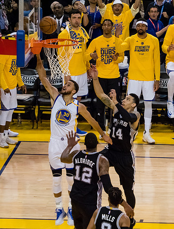NBA: Playoffs-San Antonio Spurs at Golden State Warriors