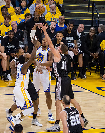 NBA: Playoffs-San Antonio Spurs at Golden State Warriors