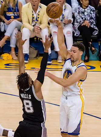 NBA: Playoffs-San Antonio Spurs at Golden State Warriors