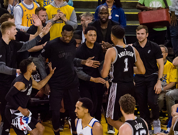 NBA: Playoffs-San Antonio Spurs at Golden State Warriors