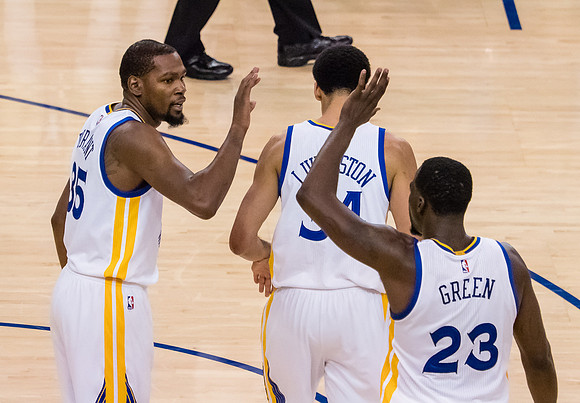 NBA: Playoffs-San Antonio Spurs at Golden State Warriors