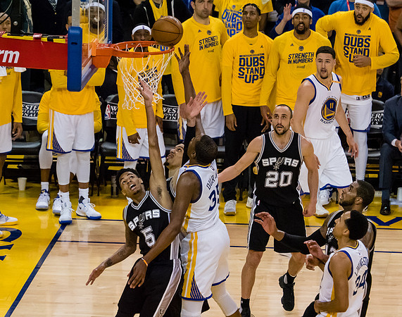 NBA: Playoffs-San Antonio Spurs at Golden State Warriors