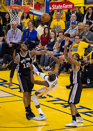 NBA: Playoffs-San Antonio Spurs at Golden State Warriors