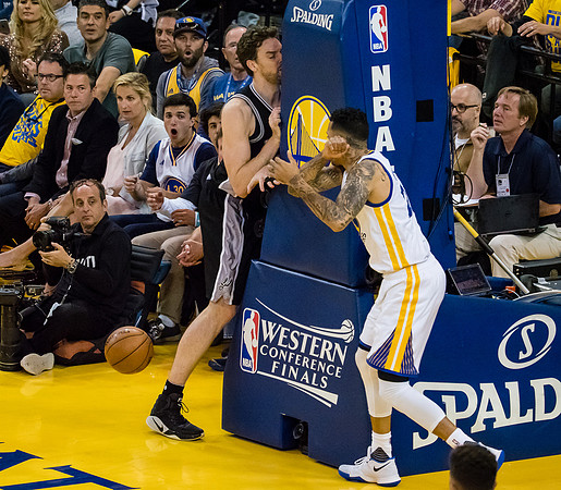 NBA: Playoffs-San Antonio Spurs at Golden State Warriors