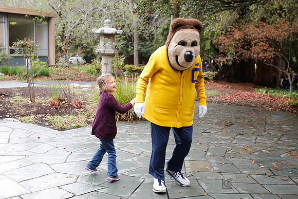 CAA: Family Hoops Party