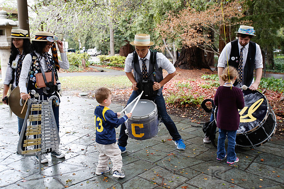 CAA: Family Hoops Party