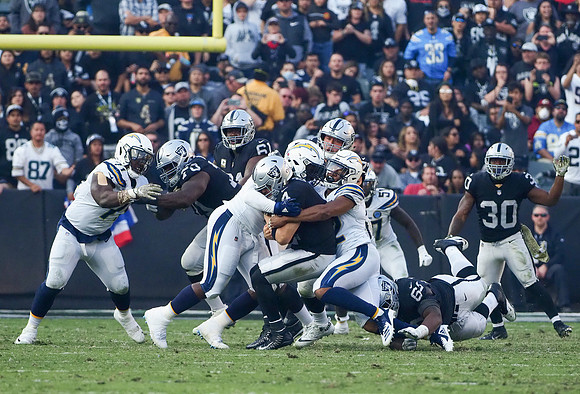 NFL: Los Angeles Chargers at Oakland Raiders