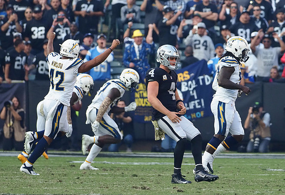 NFL: Los Angeles Chargers at Oakland Raiders