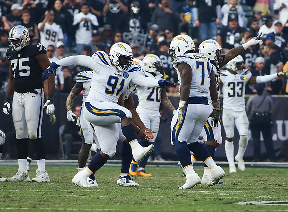 NFL: Los Angeles Chargers at Oakland Raiders