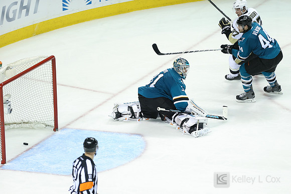 NHL: Pittsburgh Penguins at San Jose Sharks