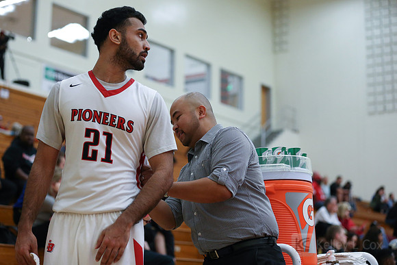 Cal State East Bay Pioneers guard Paramvir Singh (21)