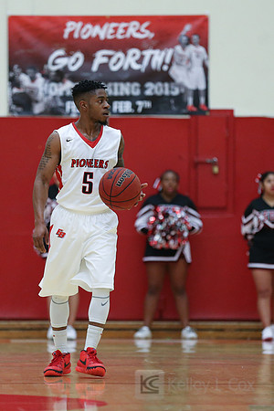 Cal State East Bay Pioneers guard Jacari Whitfield (5)