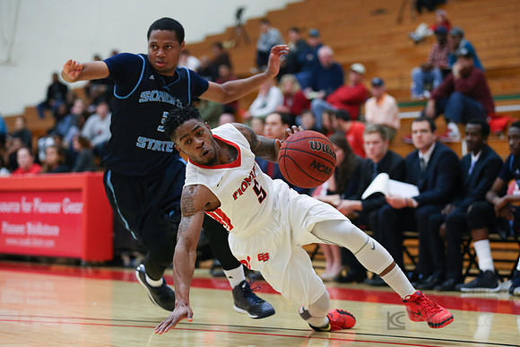 Cal State East Bay Pioneers guard Jacari Whitfield (5)