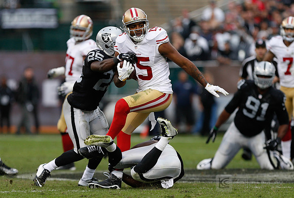 NFL: San Francisco 49ers at Oakland Raiders
