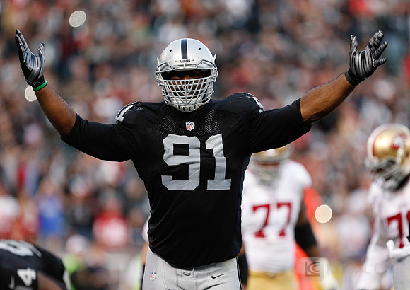 NFL: San Francisco 49ers at Oakland Raiders