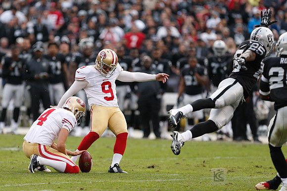 NFL: San Francisco 49ers at Oakland Raiders